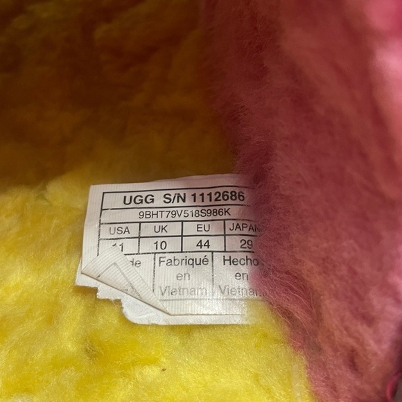UGG Pride Fluff Yeah Slide in Rainbow Yellow Women’s Size 11 - Picture 3 of 11